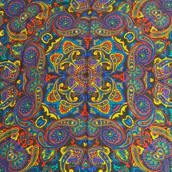 New Women’s Burdines Sunshine Fashions Italian Made Polyester Scarf/Pashmina - Picture 2 of 9